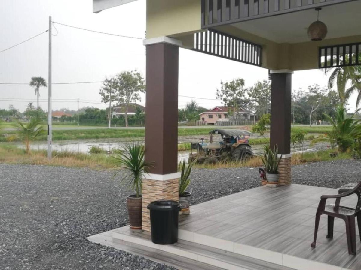 Damai D Homestay Kangar Buitenkant foto